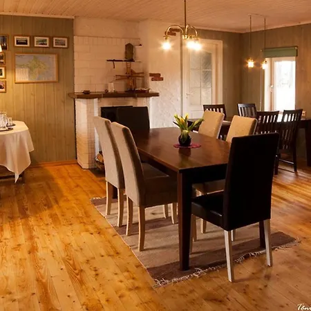 Kivijueri Kuelalistemaja Guest house *